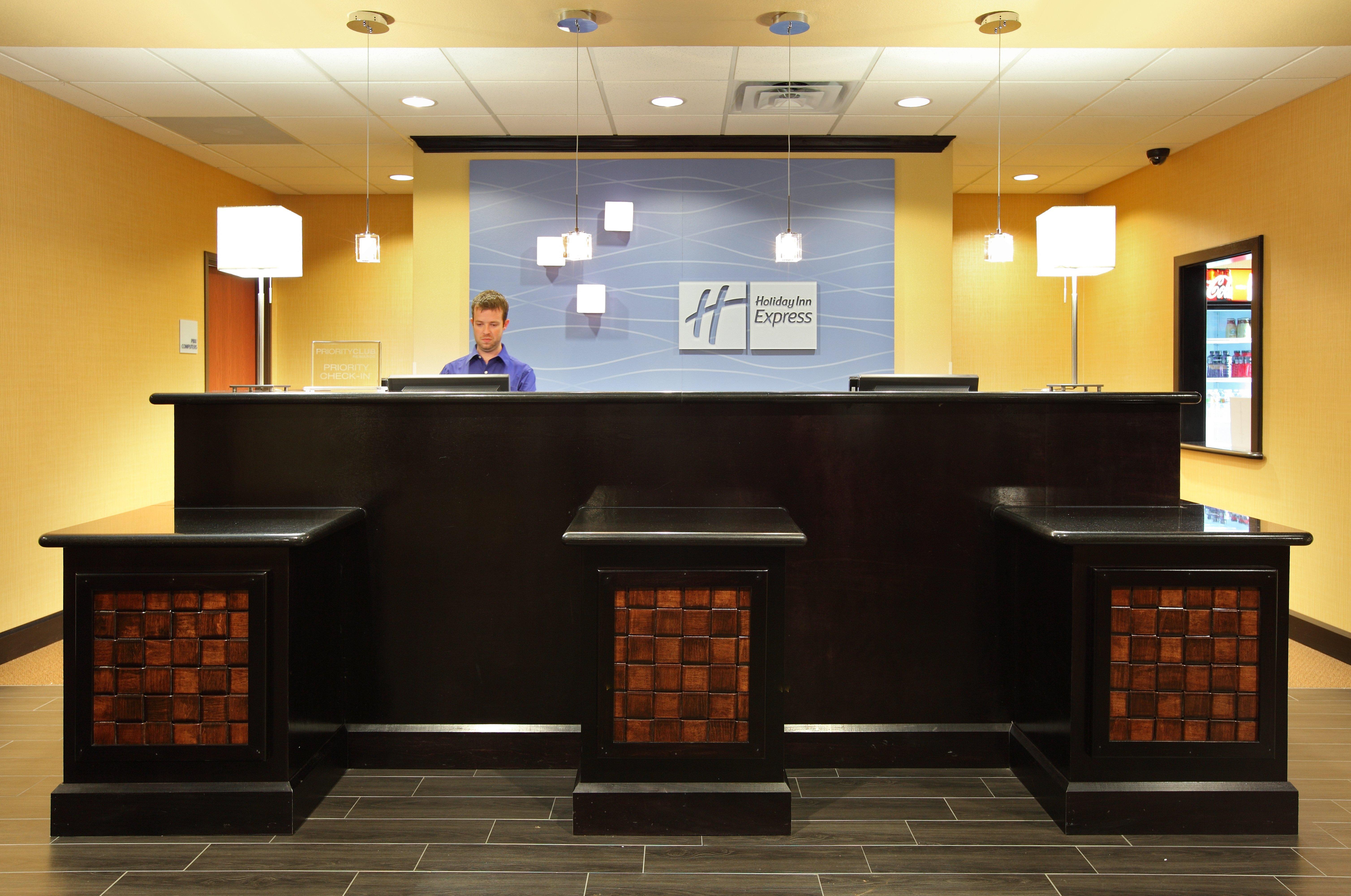 Holiday Inn Express Hotel & Suites Texarkana East By Ihg Exterior foto